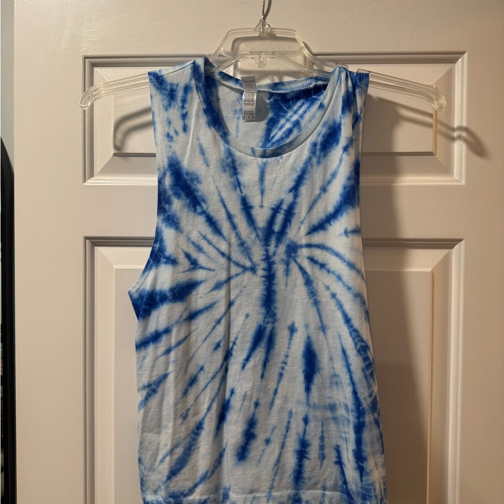 Stylish Blue Tie-Dye Tank Top